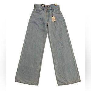 Levi's Premium Light Wash High Rise Baggy Dad Wide Leg Pleated Jeans Size 24x32
